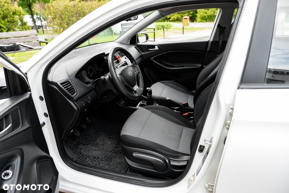 Hyundai i20 1.2 - 16