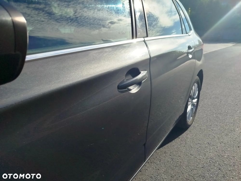 Citroën C4 1.6 e-HDi Exclusive MCP - 29
