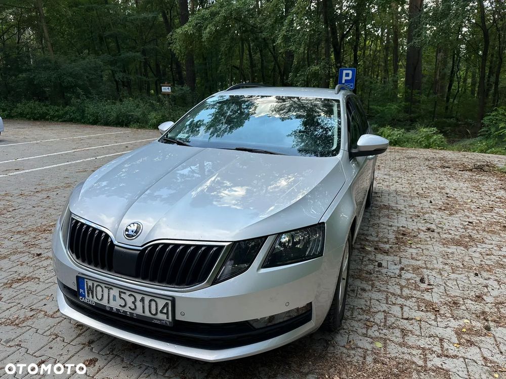 Skoda Octavia 2.0 TDI Ambition DSG - 1