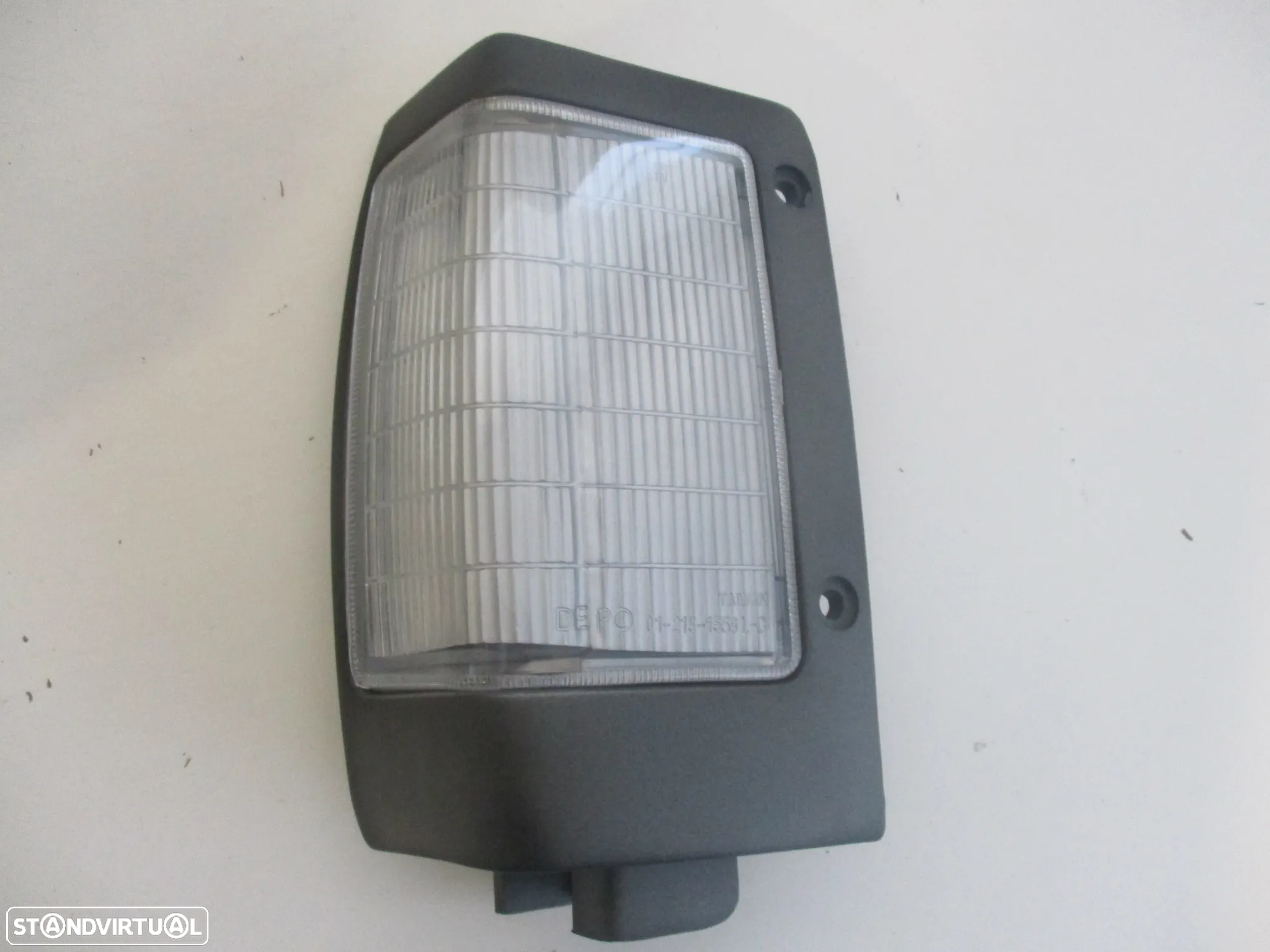 farolim minimo pisca frente nissan D21 / Nissan terrano I 1 (NOVO) - 3