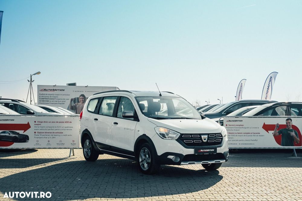 Dacia Lodgy 1.5 Blue dCi Stepway - 1