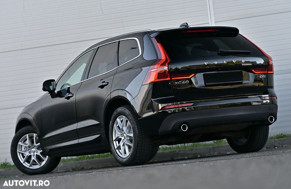 Volvo XC 60 D5 AWD Geartronic Momentum - 14