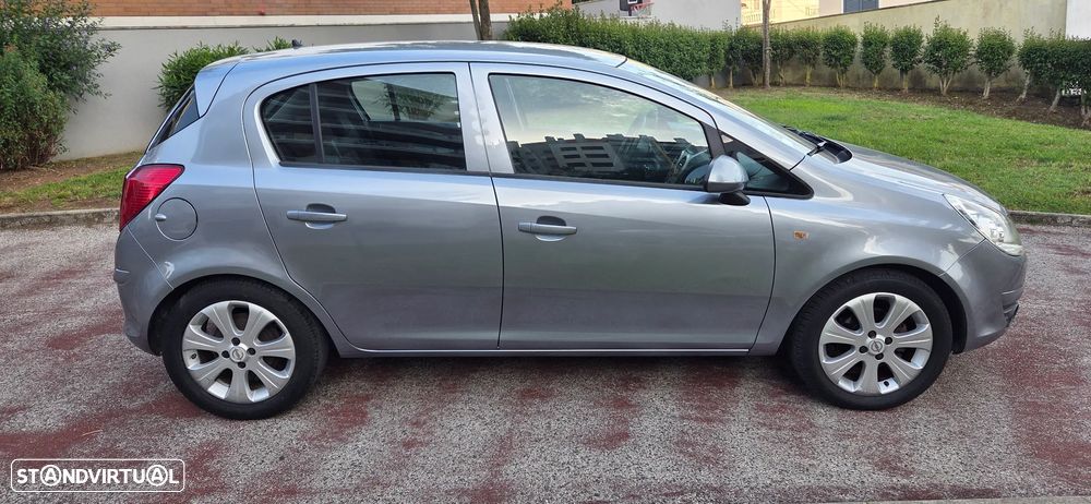 Opel Corsa 1.2 Enjoy - 4