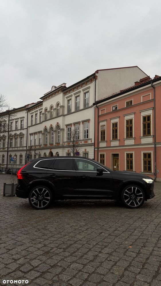 Volvo XC 60 T5 R-Design - 3