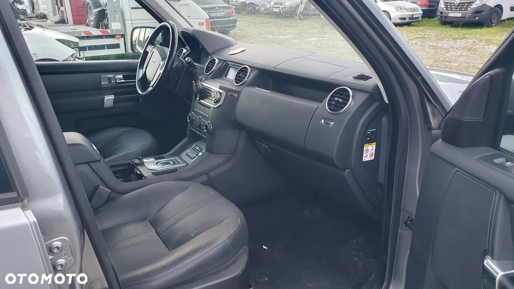 Land Rover Discovery TD V6 HSE - 8