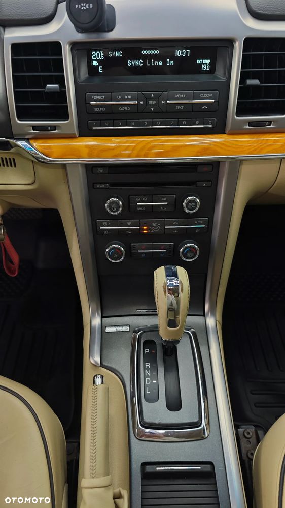 Lincoln MKZ - 27