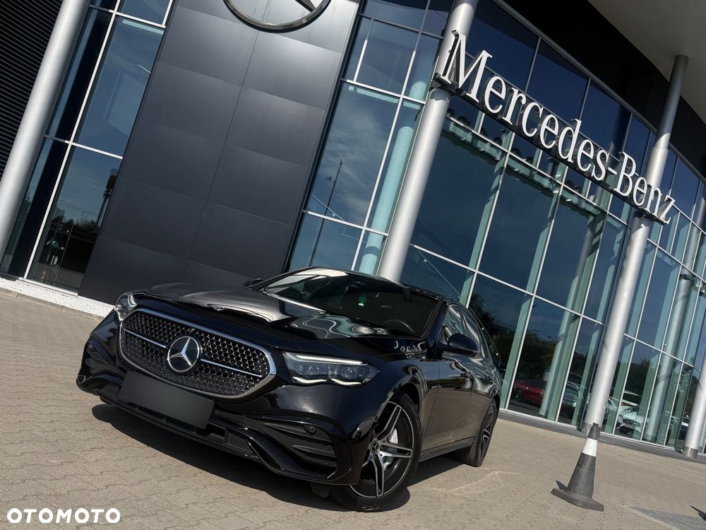 Mercedes-Benz Klasa E 220 d mHEV 4-Matic AMG 9G-Tronic - 23