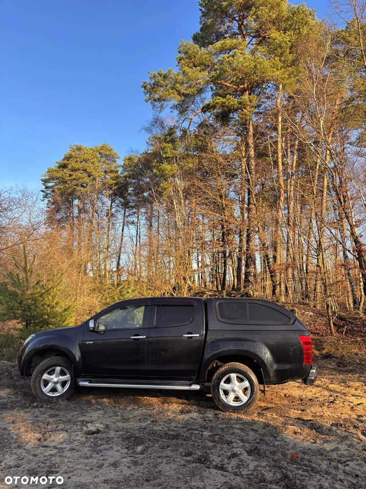 Isuzu D-Max 2.5 DC LSX - 24