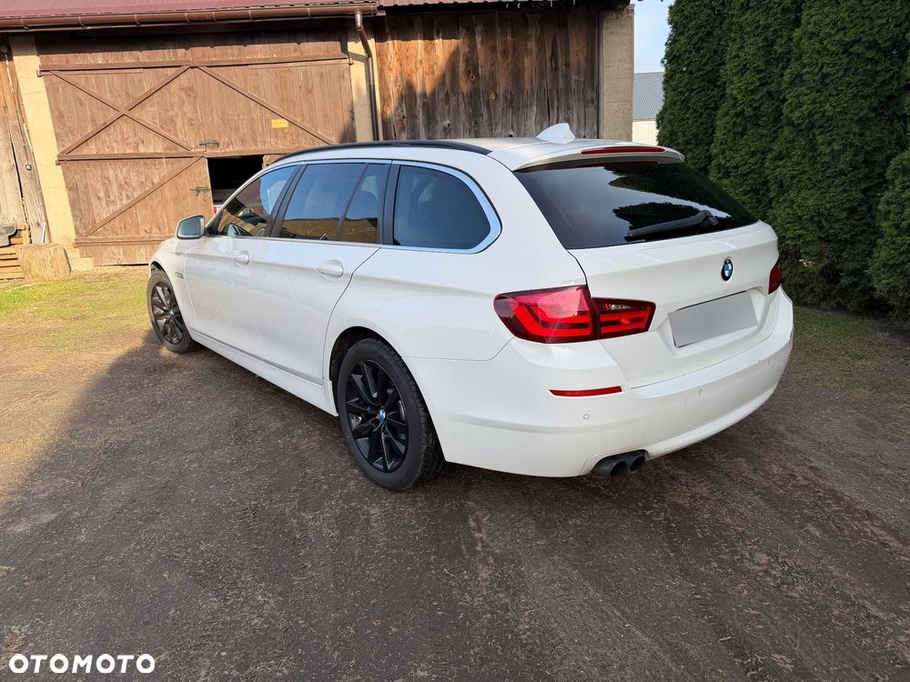 BMW Seria 5 530d xDrive Luxury Line - 13