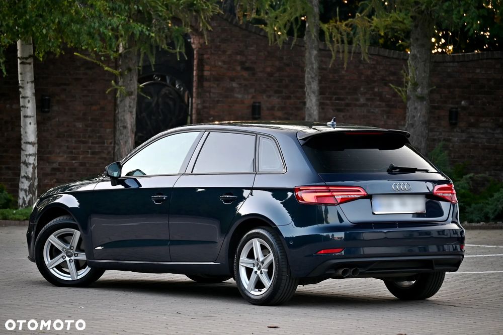 Audi A3 Sportback 2.0 TDI S tronic design - 21