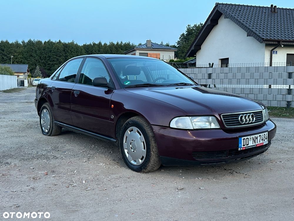 Audi A4 Limousine - 3
