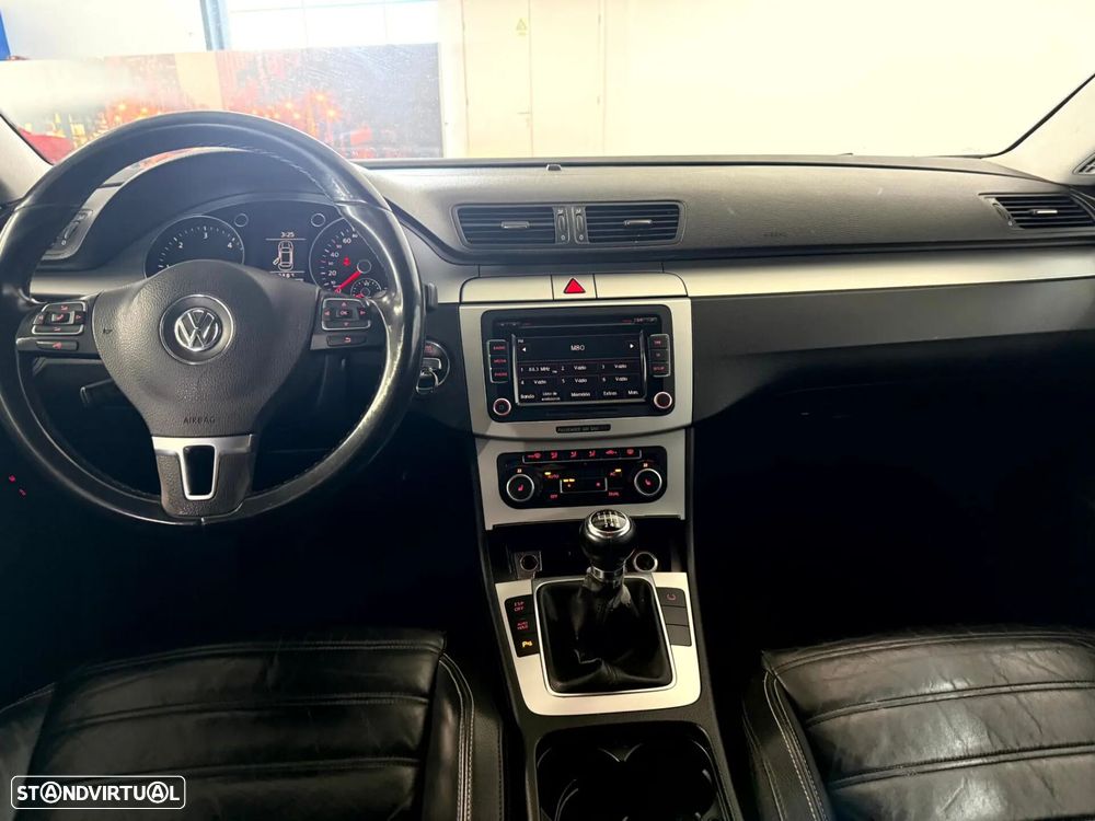 VW Passat CC 2.0 TDi BlueMotion - 14