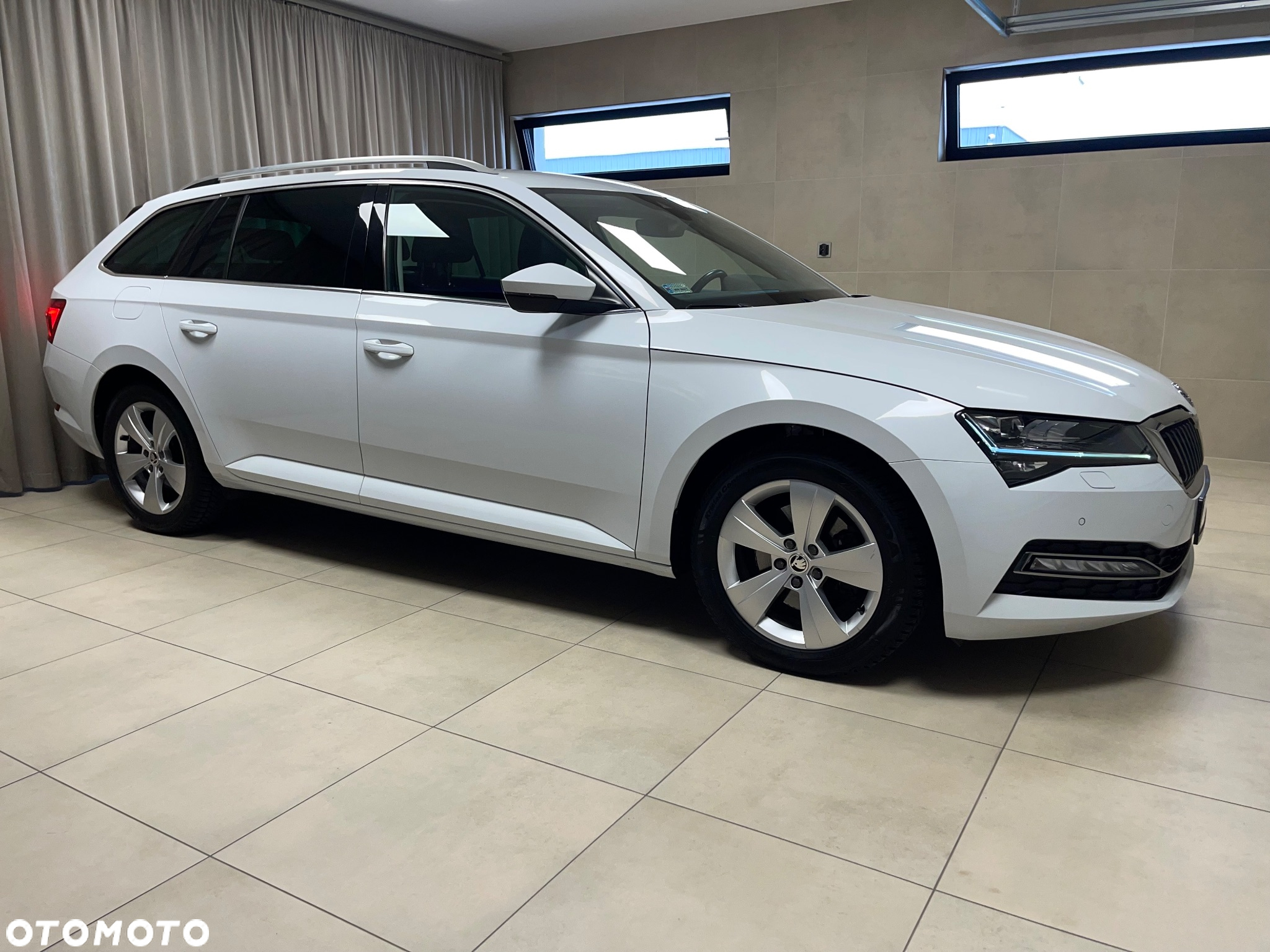 Skoda Superb 2.0 TDI SCR Style DSG - 11