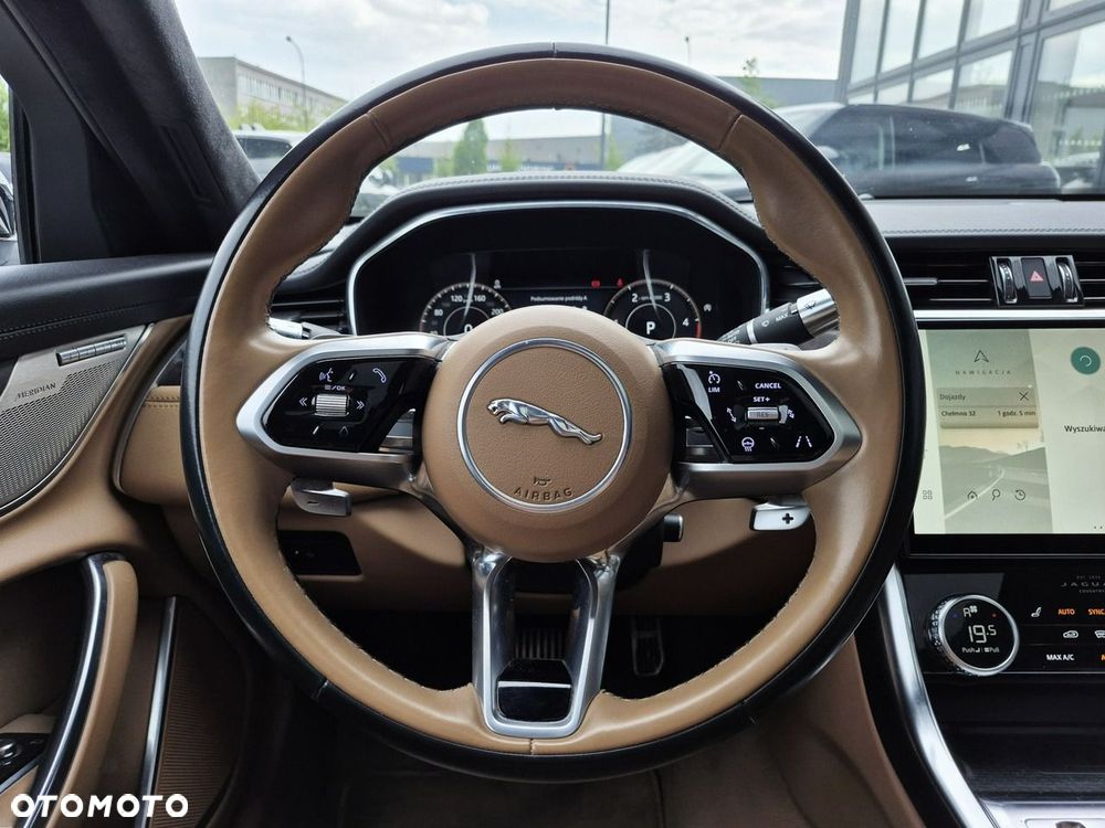 Jaguar XF - 29