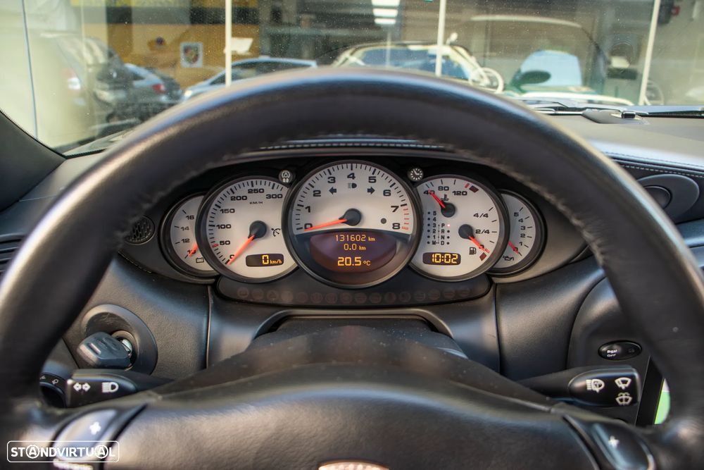 Porsche 911 (996) - 16