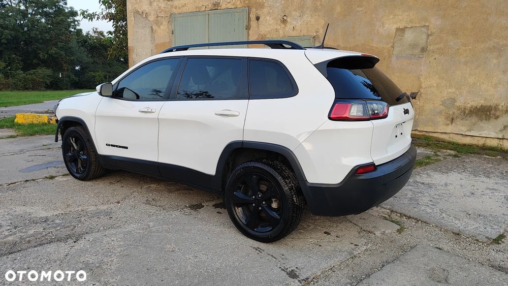Jeep Cherokee - 27