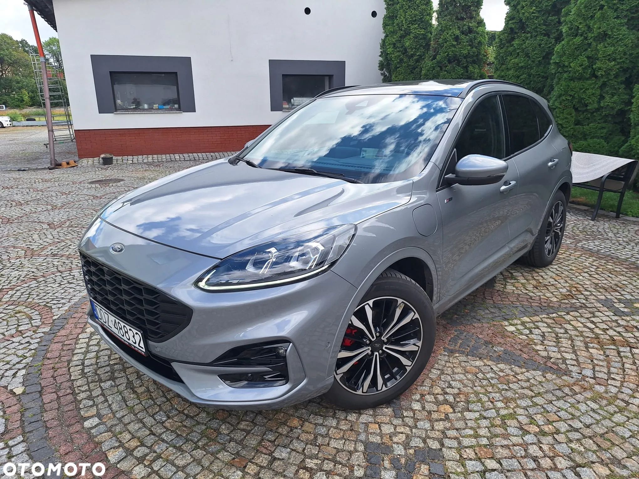 Ford Kuga - 1