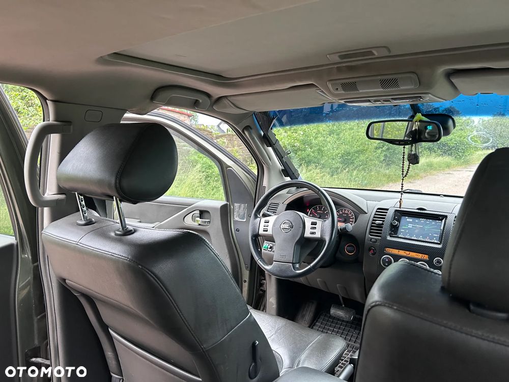 Nissan Pathfinder 2.5 DCi Elegance + - 20