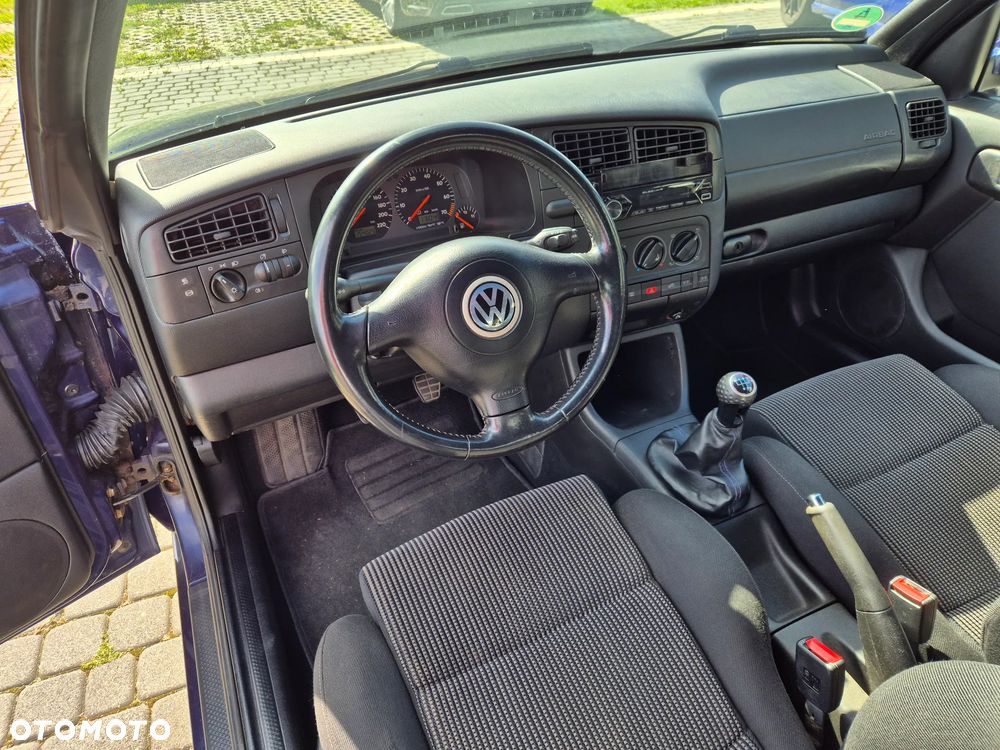 Volkswagen Golf - 12