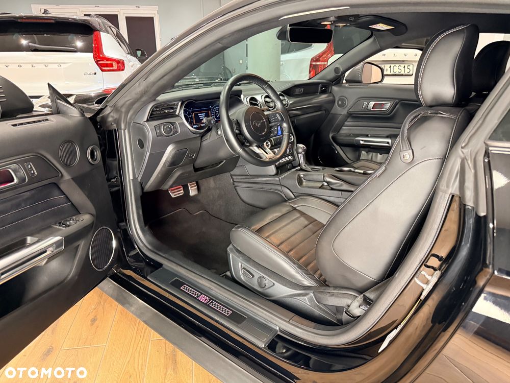 Ford Mustang - 24