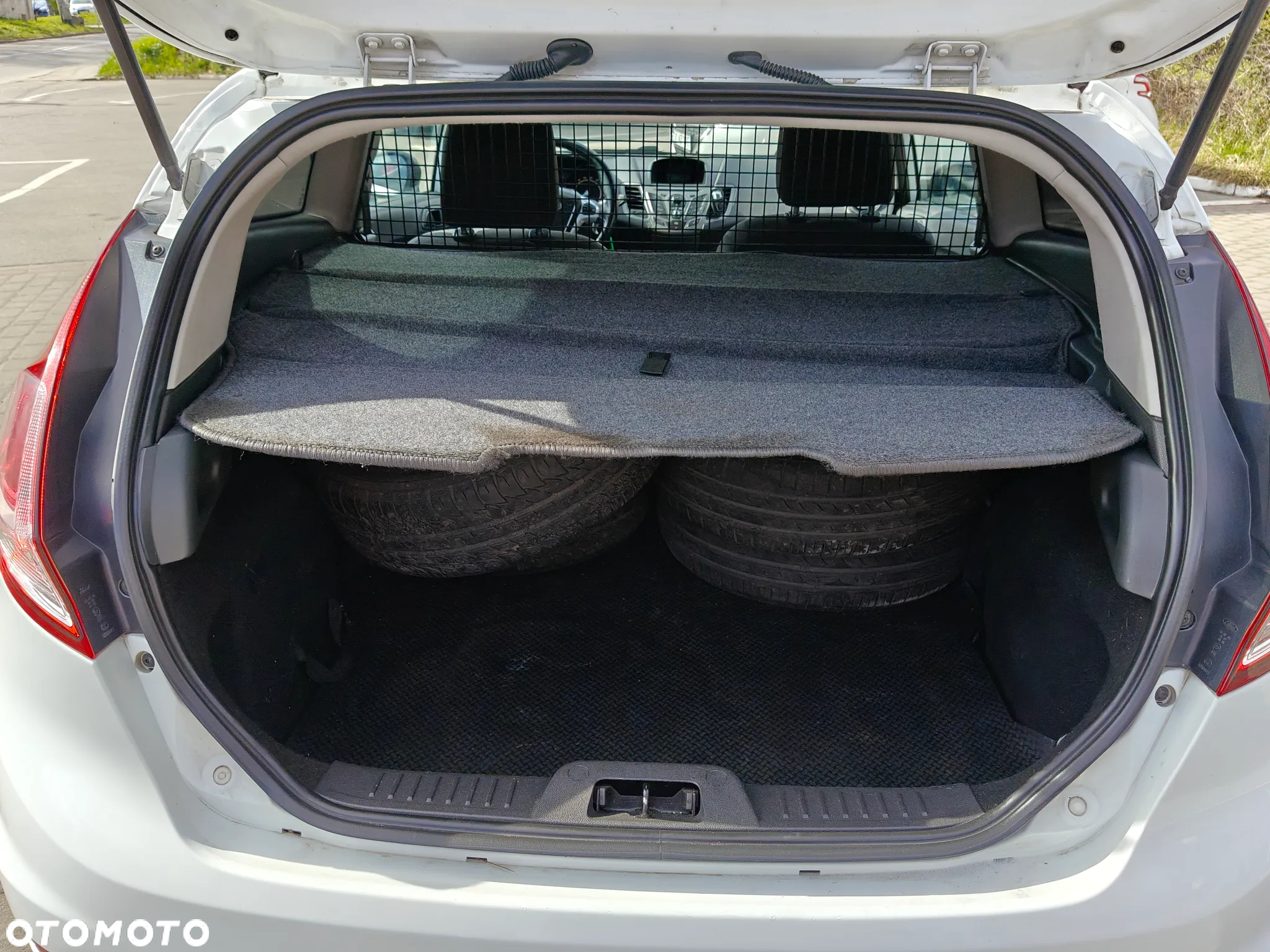 Ford Fiesta 1.5 TDCi Ambiente - 11
