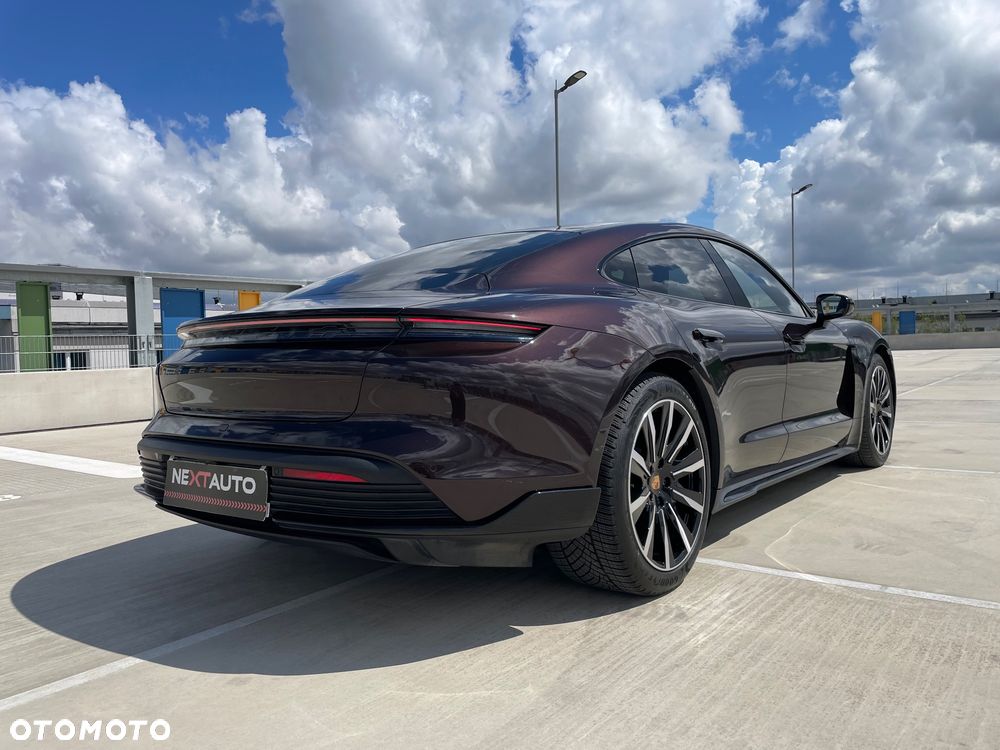 Porsche Taycan 4S Performance Plus - 10
