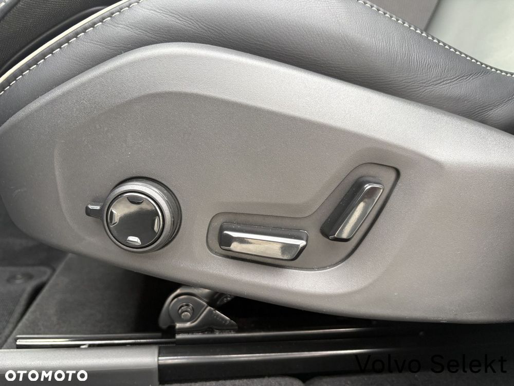 Volvo XC 60 - 12