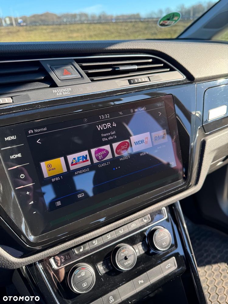 Volkswagen Touran 2.0 TDI BMT Special Edition DSG - 14