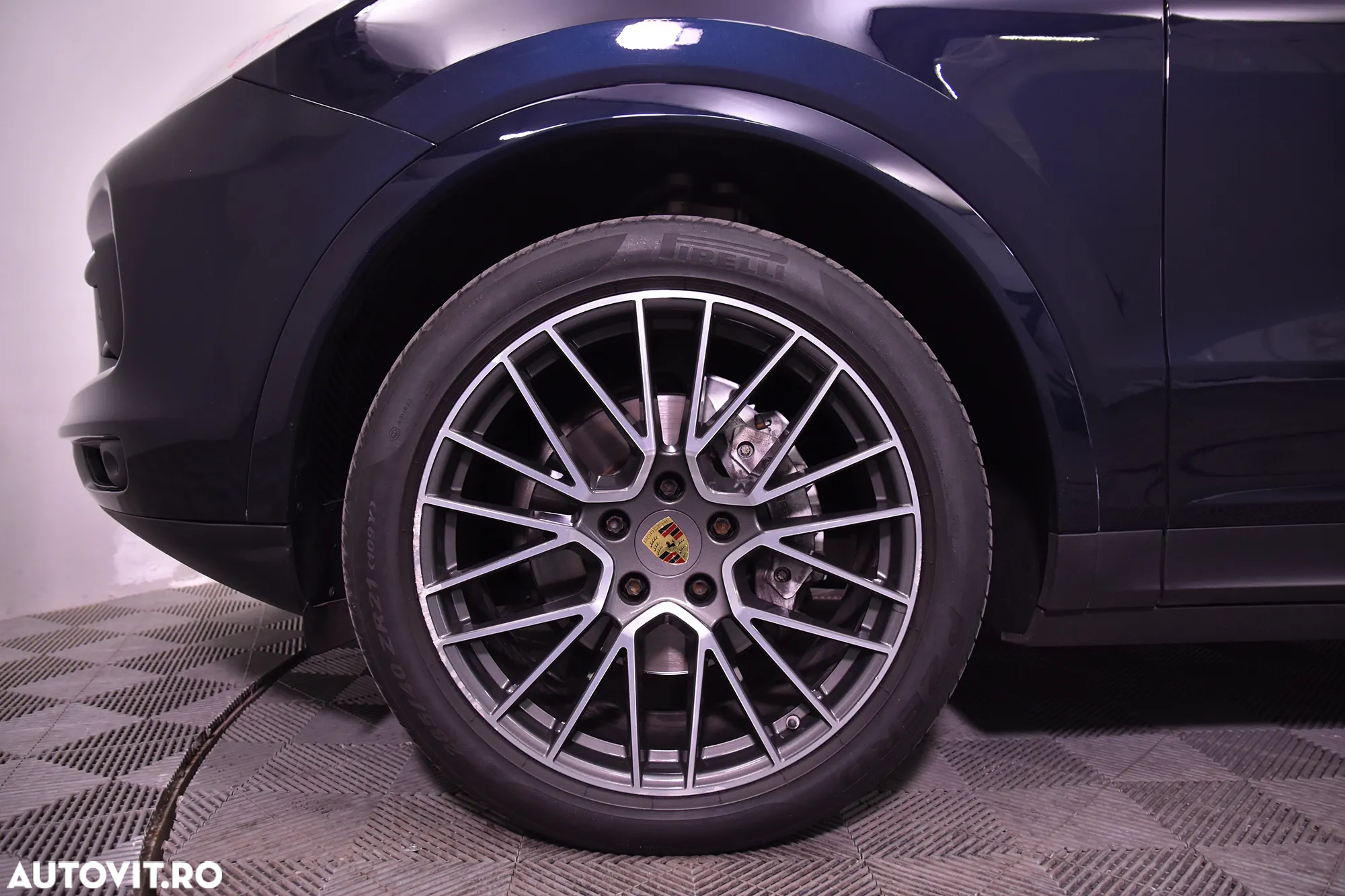 Porsche Cayenne - 13