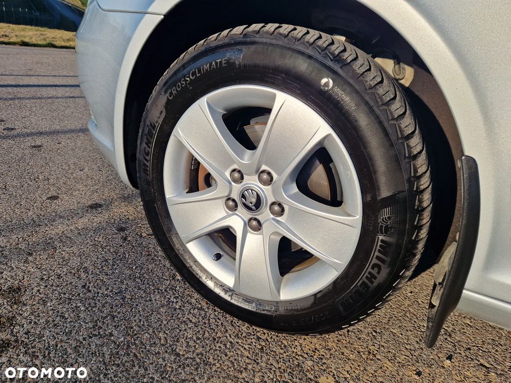 Skoda Octavia 2.0 TDI DPF Elegance - 13