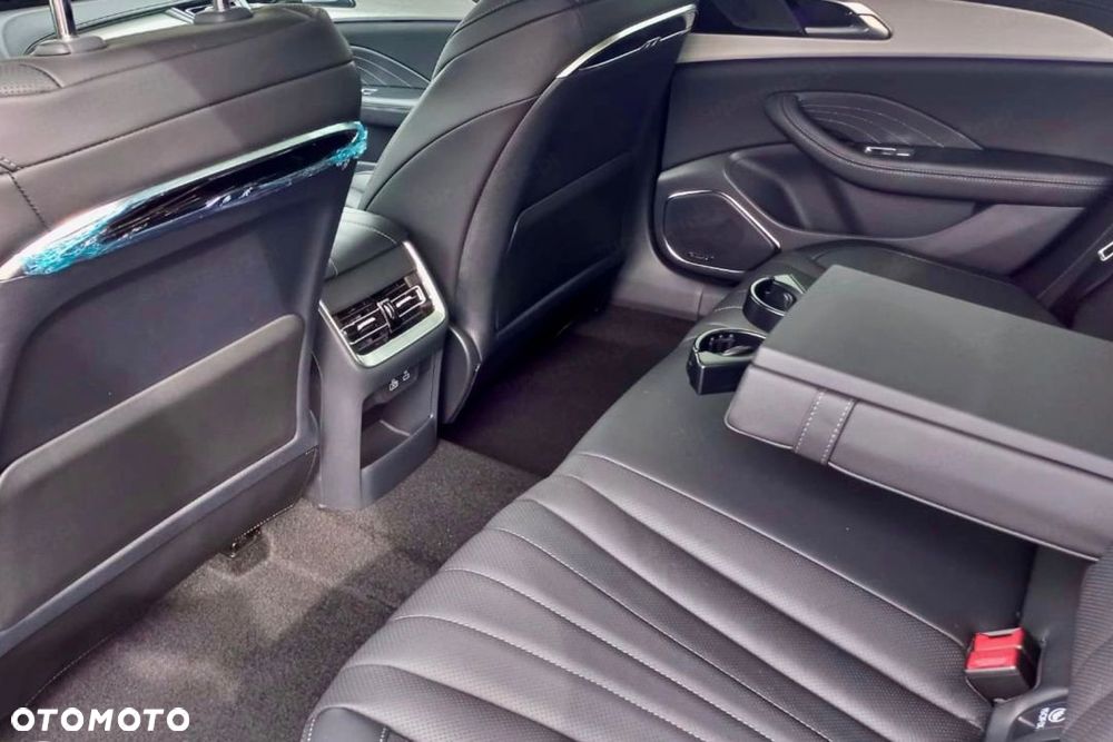 Hongqi H5 2.0T Deluxe - 15