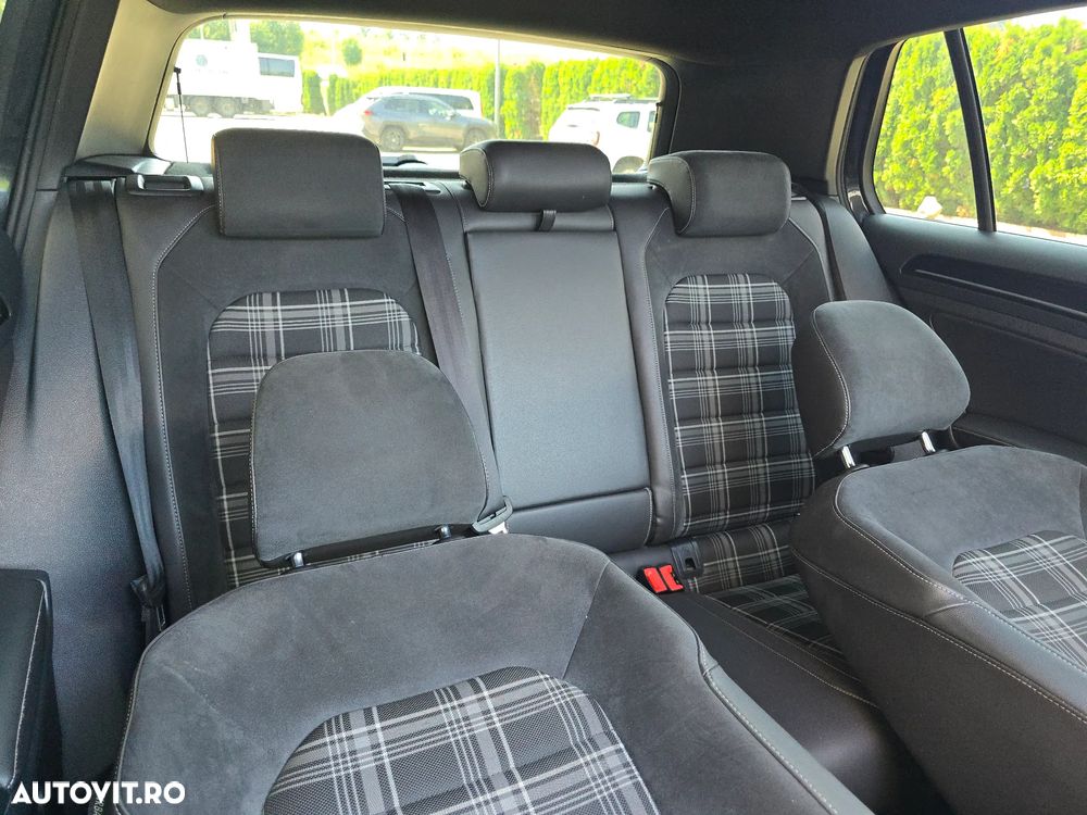 Volkswagen Golf GTD (BlueMotion Technology) DSG - 11