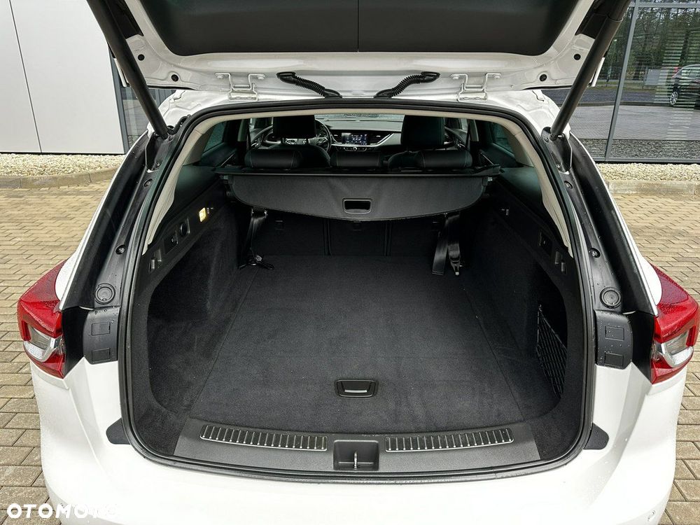 Opel Insignia Grand Sport 2.0 Diesel 4x4 Business Innovation - 39