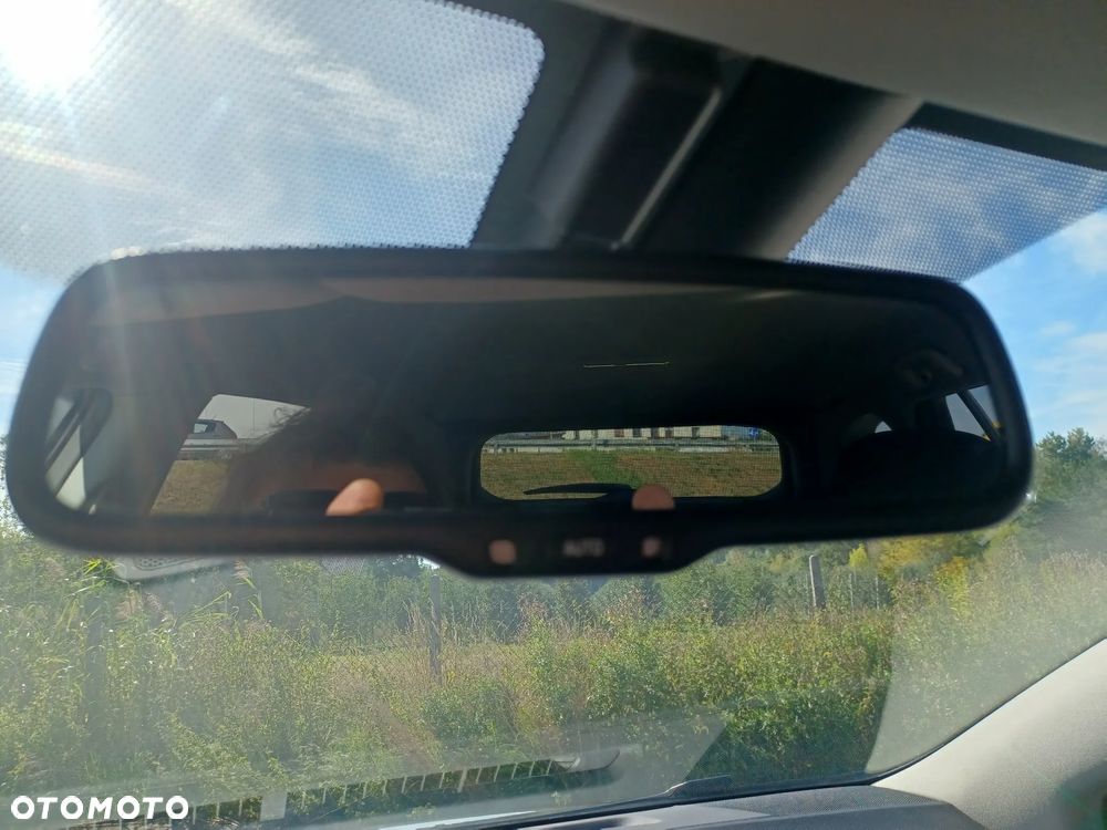 Toyota Avensis 1.8 Edition (2014) - 31