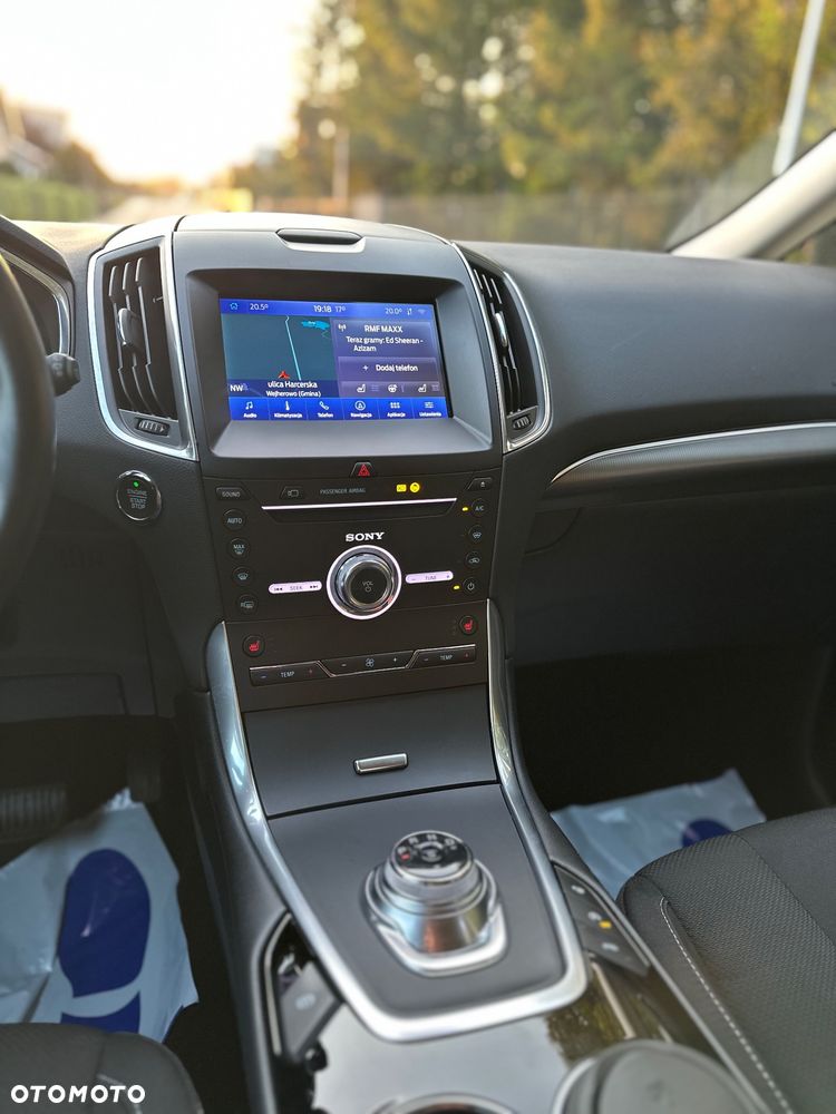 Ford S-Max 2.0 EcoBlue Titanium - 24