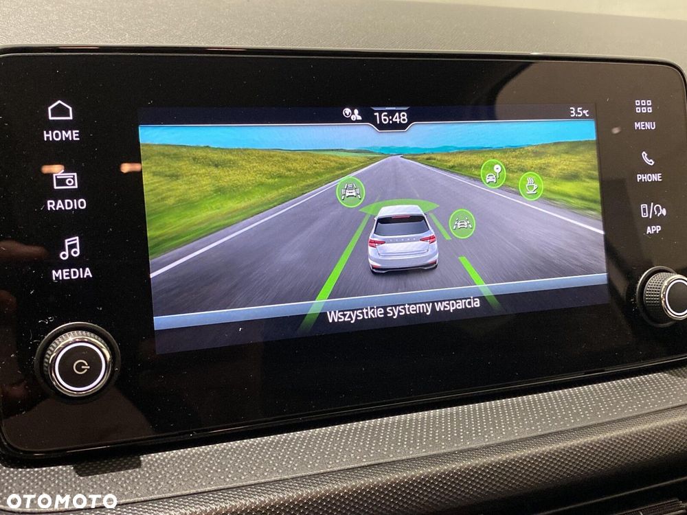 Skoda Fabia 1.0 Essence - 29