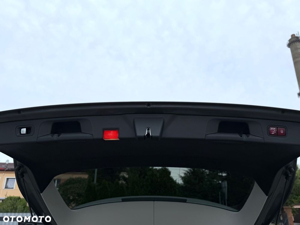 Mercedes-Benz GLC 300 de 4Matic 9G-TRONIC AMG Line - 22
