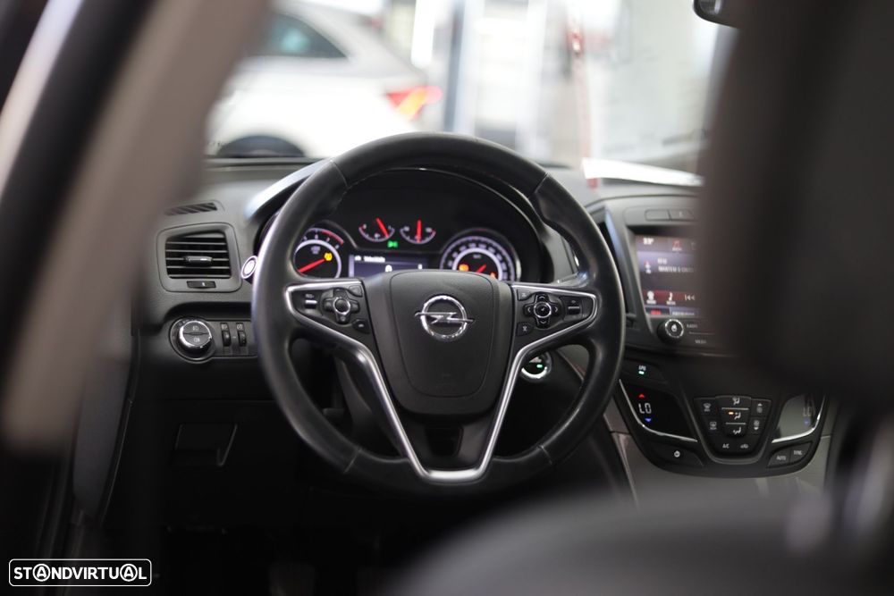 Opel Insignia Sports Tourer 1.4 T Executive GPL - 22