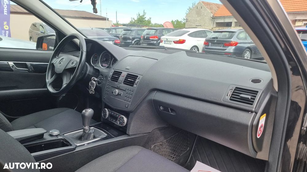 Mercedes-Benz C 200 CDI BlueEFFICIENCY - 17