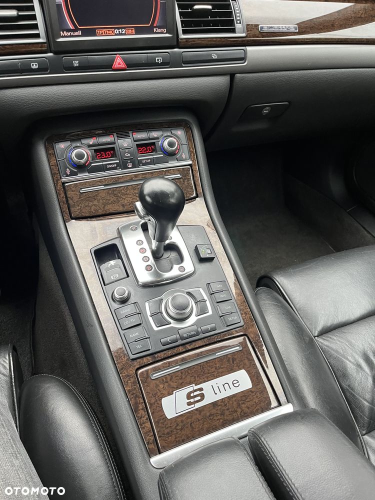 Audi A8 - 13