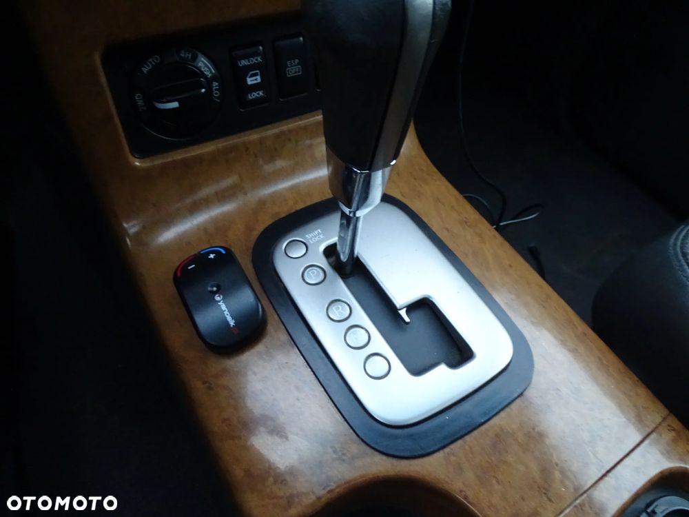 Nissan Pathfinder 2.5 DCi Elegance + - 9