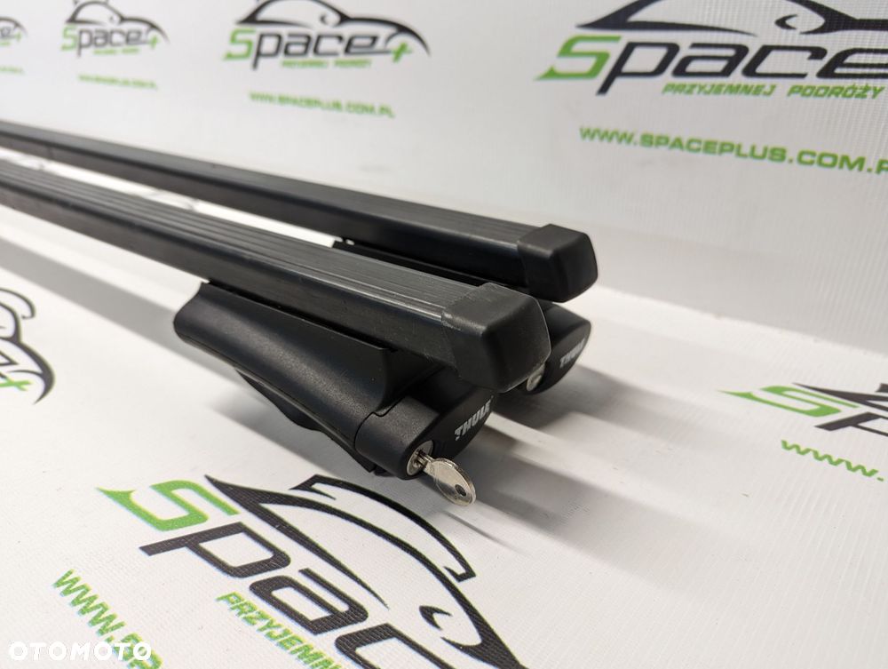 Bagażnik dachowy Thule: belki 762 + Stopy 775 Na otwarte relingi - 1