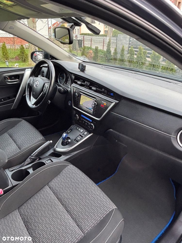 Toyota Auris 1.8 HSD Prestige NAVI - 17