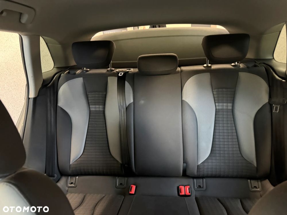 Audi A3 Sportback 2.0 TDI (clean diesel) Ambiente - 15