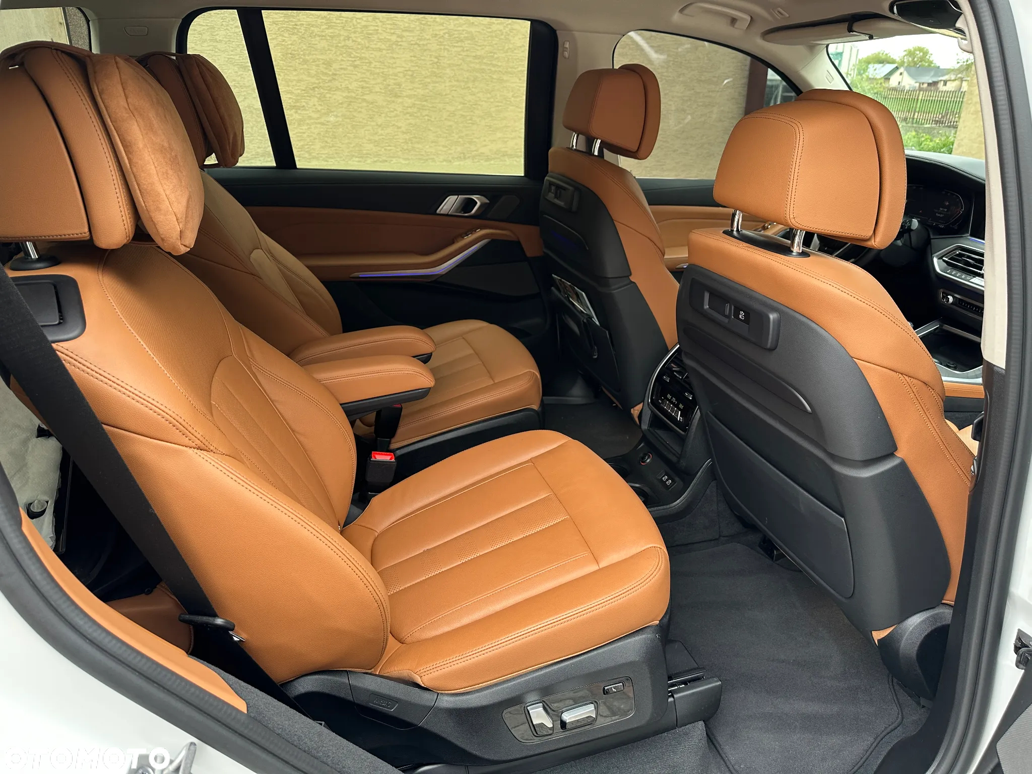 BMW X7 xDrive40i - 14