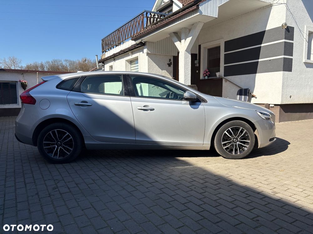 Volvo V40 T2 - 6