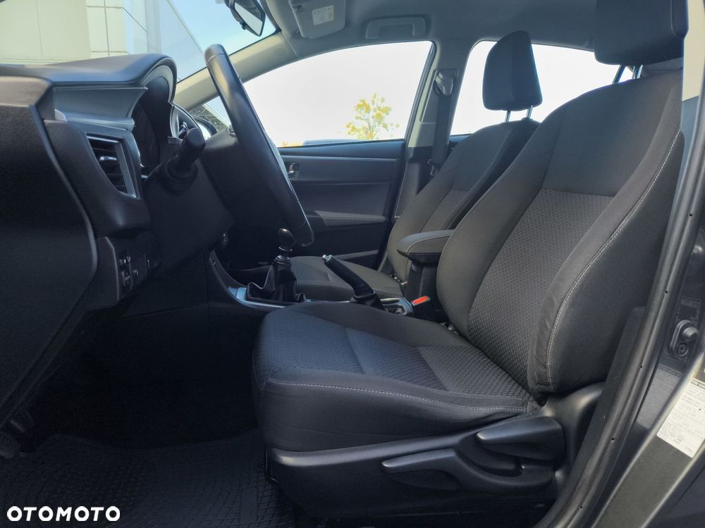 Toyota Corolla 1.6 Premium EU6 - 27