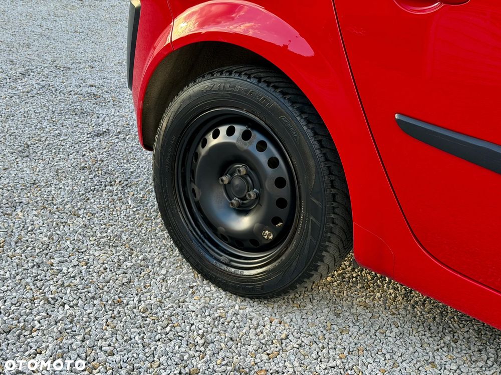 Renault Scenic 2.0 16V Dynamique - 20