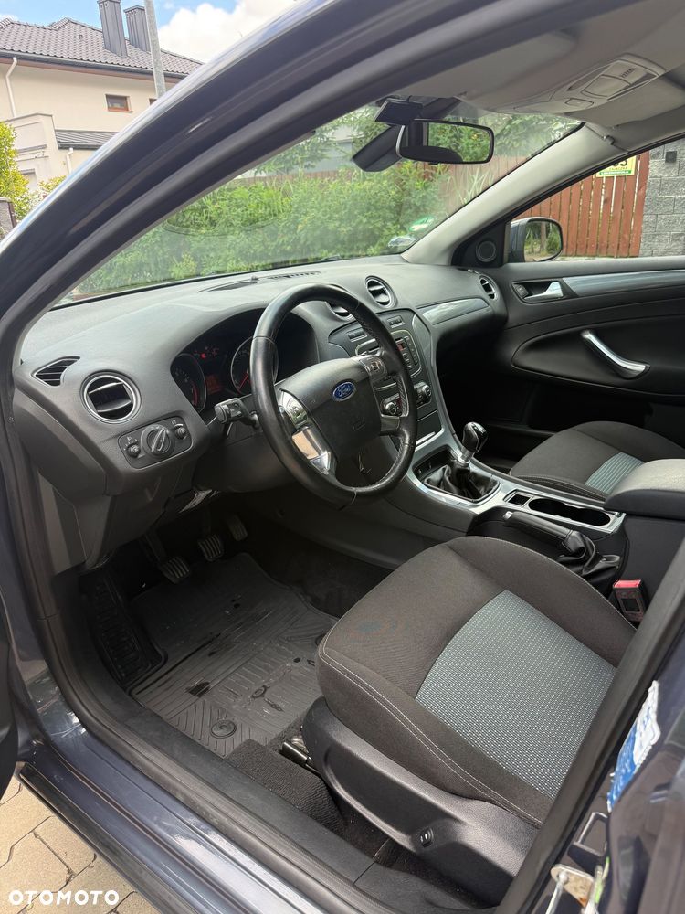 Ford Mondeo 1.6 T Ambiente - 5