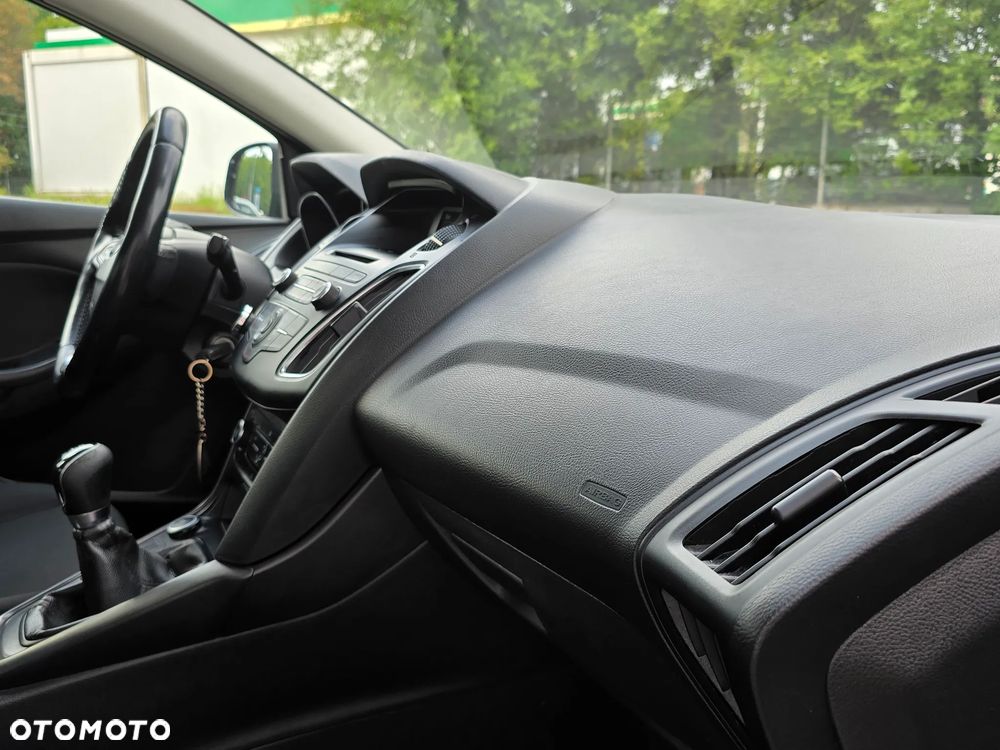 Ford Focus 1.6 Gold X - 11